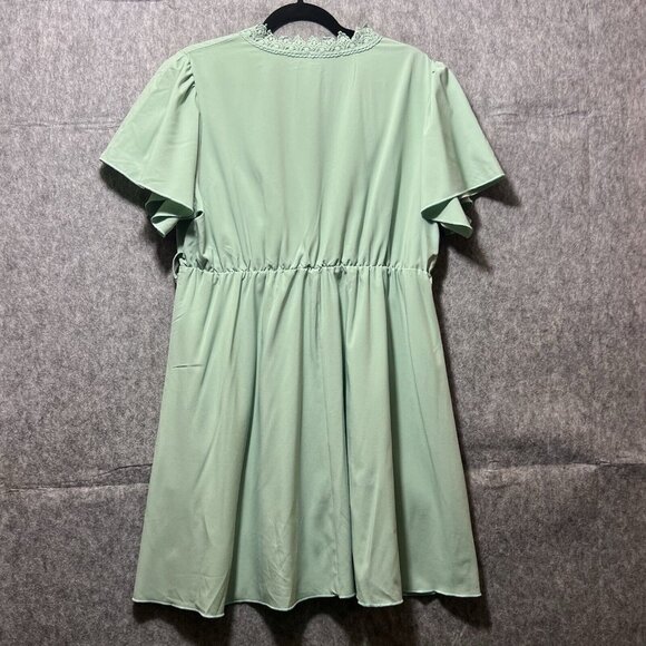 SHEIN Curve Dress 1XL Green Short Sleeve Mini Surplice Neckline‎ Boho Lace Trim - Picture 7 of 9